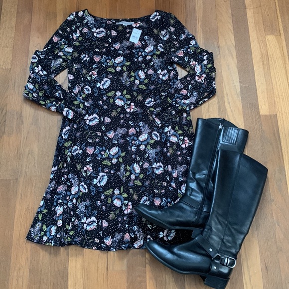 🌹Loft black floral swing dress with long sleeves and button cuffs. Size XS. NWT. - Picture 2 of 8